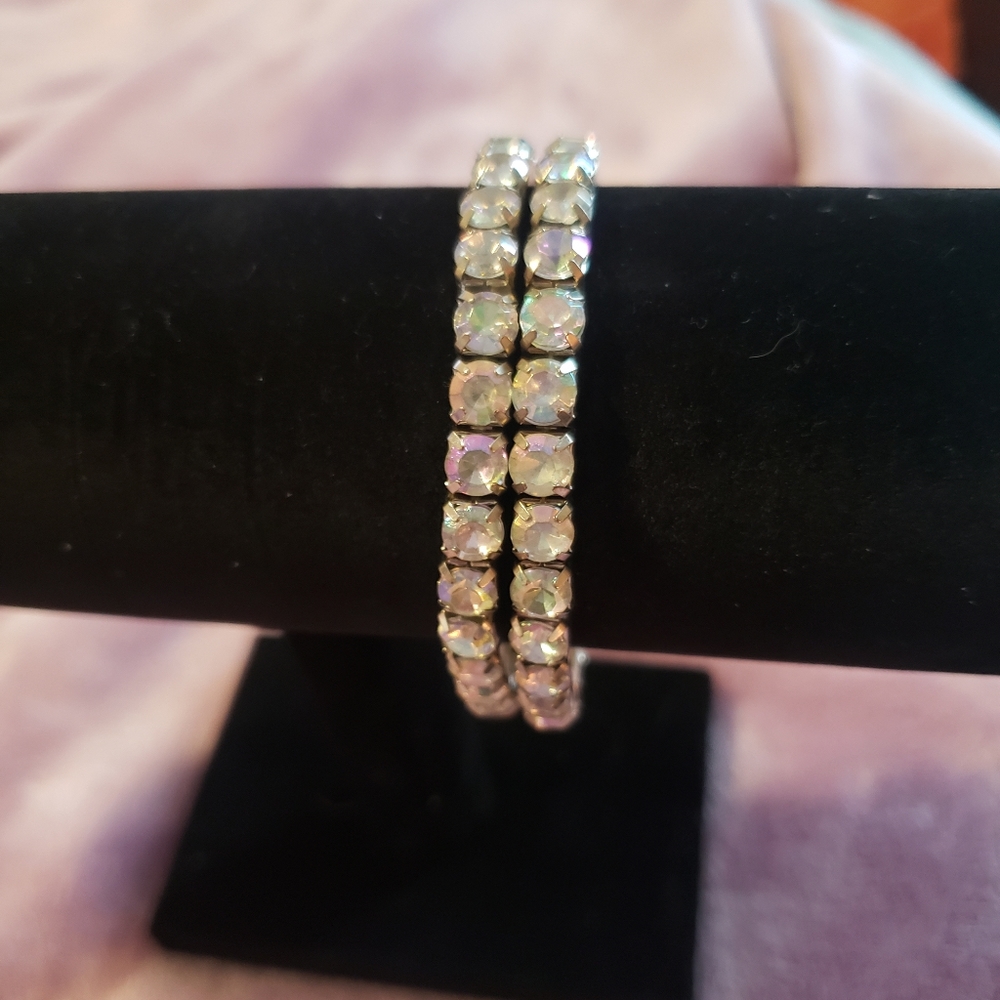 3/$10- Rhinestone stretch bracelets,set of 2